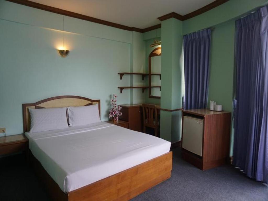 Tanaphat Hatyai Hotel Hat Yai Extérieur photo