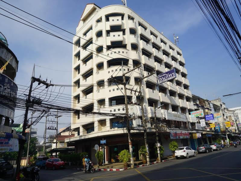 Tanaphat Hatyai Hotel Hat Yai Extérieur photo